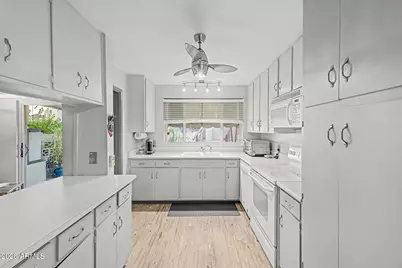 500 W Clarendon Avenue #C7, Phoenix, AZ 85013 - Photo 18