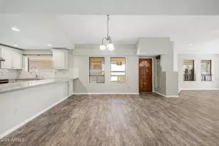 5751 W Del Rio St, Chandler, AZ 85226 - Photo 8