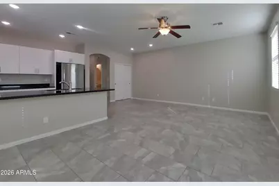 28955 N 124th Glen, Peoria, AZ 85383 - Photo 2