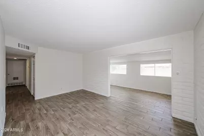3119 W Country Gables Drive, Phoenix, AZ 85053 - Photo 14