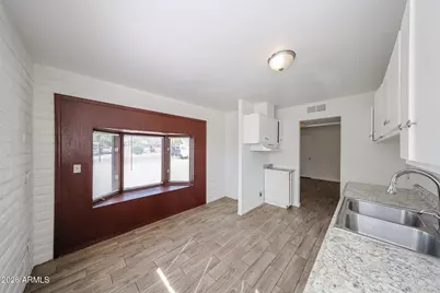 3119 W Country Gables Drive, Phoenix, AZ 85053 - Photo 16