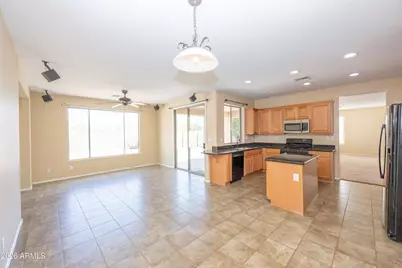 2023 W Shackleton Drive, Phoenix, AZ 85086 - Photo 14