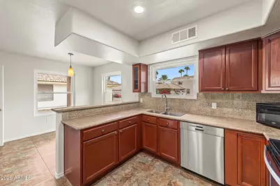 1370 W Elgin Street, Chandler, AZ 85224 - Photo 10