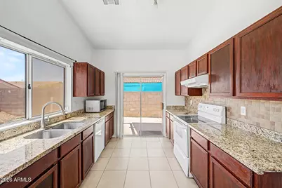 11339 W Madisen Ellise Drive, Surprise, AZ 85378 - Photo 16