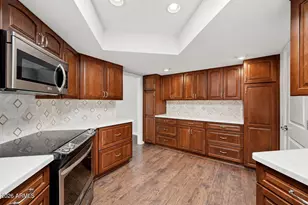 10814 W Thunderbird Blvd, Sun City, AZ 85351 - Photo 2