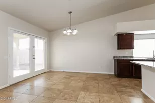 11421 W Emerald Ln, Avondale, AZ 85392 - Photo 6