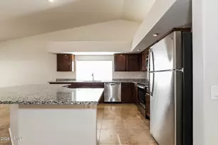 11421 W Emerald Ln, Avondale, AZ 85392 - Photo 6