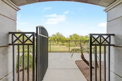7275 N Scottsdale Road #1017, Paradise Valley, AZ 85253 - Photo 6