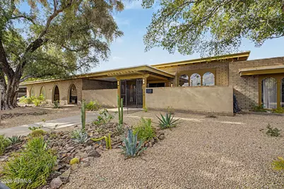 3736 E Montecito Avenue, Phoenix, AZ 85018 - Photo 12