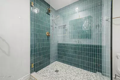 3736 E Montecito Avenue, Phoenix, AZ 85018 - Photo 4