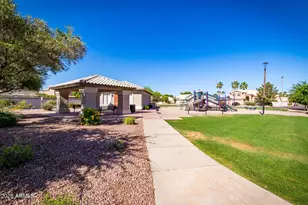 1272 N Jackson St, Gilbert, AZ 85233 - Photo 46