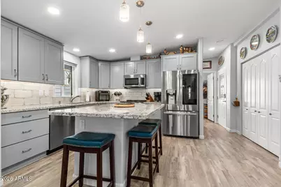 17200 W Bell Road #708, Surprise, AZ 85374 - Photo 4