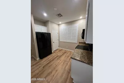 5343 E Holmes Avenue, Mesa, AZ 85206 - Photo 8