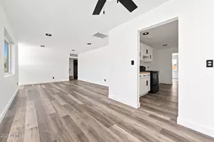 3322 E Willetta St, Phoenix, AZ 85008 - Photo 8