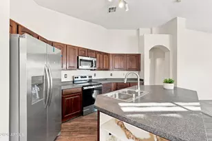 14843 W Shaw Butte Dr, Surprise, AZ 85379 - Photo 6