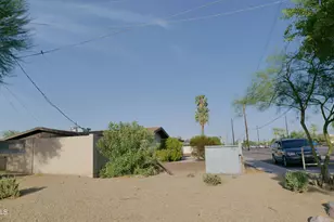 5602 W Northern Ave, Glendale, AZ 85301 - Photo 18