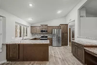 20108 N 92nd Avenue, Peoria, AZ 85382 - Photo 10