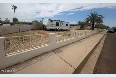 6201 W Missouri Avenue, Glendale, AZ 85301 - Photo 2