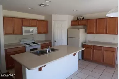 3242 S 94th Drive, Tolleson, AZ 85353 - Photo 2