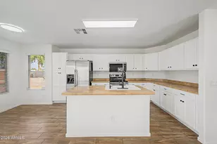 15142 W Smokey Dr, Surprise, AZ 85374 - Photo 6
