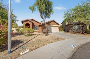 15142 W Smokey Dr, Surprise, AZ 85374 - Photo 12