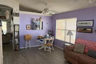 3520 E Wickieup Ln, Phoenix, AZ 85050 - Photo 2