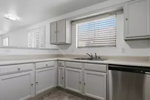 16940 N Briarwood Dr, Surprise, AZ 85378 - Photo 12
