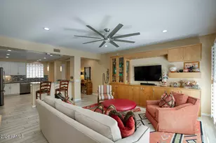 17850 N 68th St, Phoenix, AZ 85054 - Photo 4