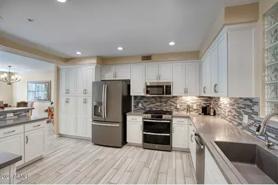 17850 N 68th Street #2057, Phoenix, AZ 85054 - Photo 8