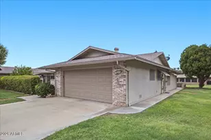 19021 N Signal Butte Cir, Sun City, AZ 85373 - Photo 2