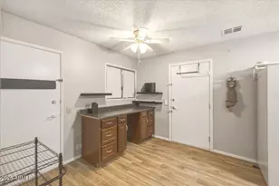 19021 N Signal Butte Cir, Sun City, AZ 85373 - Photo 22
