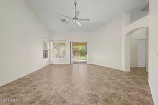 8023 S 27th Way, Phoenix, AZ 85042 - Photo 6