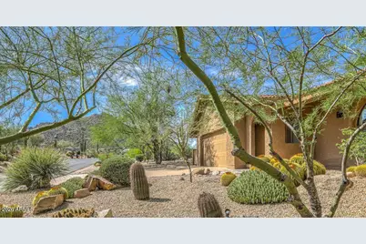 2044 E Smoketree Drive, Carefree, AZ 85377 - Photo 2