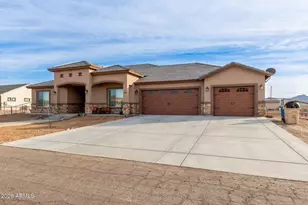 22951 W La Mirada Dr, Buckeye, AZ 85326 - Photo 2
