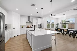 7516 West Odeum Ln, Phoenix, AZ 85043 - Photo 2
