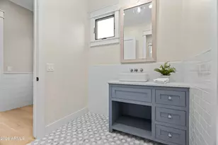 5936 E Paisano Cir, Phoenix, AZ 85018 - Photo 22