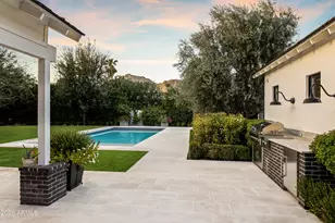 5936 E Paisano Cir, Phoenix, AZ 85018 - Photo 36