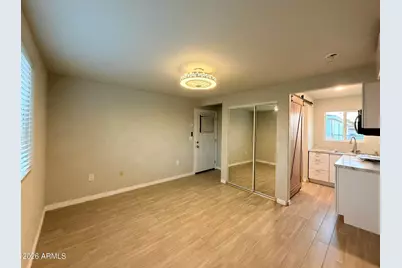 11329 W Duluth Ave Avenue #Studio, Youngtown, AZ 85363 - Photo 4