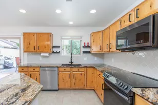 651 N Cobblestone St, Gilbert, AZ 85234 - Photo 6