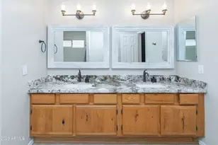 651 N Cobblestone St, Gilbert, AZ 85234 - Photo 30