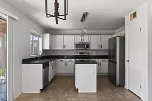 3619 N 104th Dr, Avondale, AZ 85392 - Photo 10