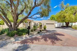 2412 E Solano Dr, Phoenix, AZ 85016 - Photo 1