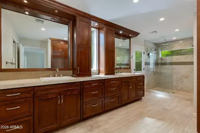 2412 E Solano Drive, Phoenix, AZ 85016 - Photo 10