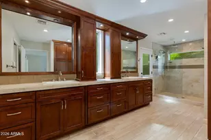 2412 E Solano Dr, Phoenix, AZ 85016 - Photo 10