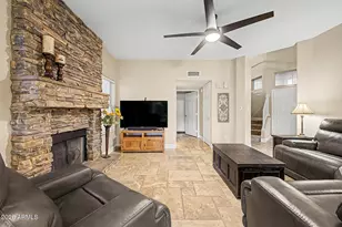 1522 E Beacon Dr, Gilbert, AZ 85234 - Photo 2
