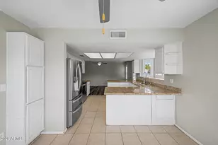 2063 W Gila Ln, Chandler, AZ 85224 - Photo 12