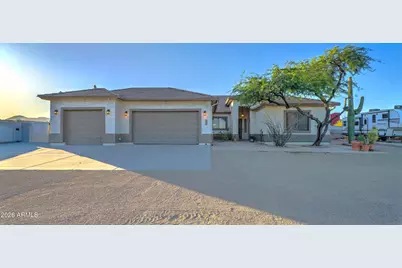 224 E Whiteley Street, Apache Junction, AZ 85119 - Photo 2