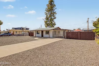 6722 N 24th Drive, Phoenix, AZ 85015 - Photo 2