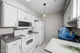 9020 W Highland Ave, Phoenix, AZ 85037 - Photo 14