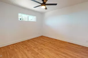 3942 E Earll Dr, Phoenix, AZ 85018 - Photo 14